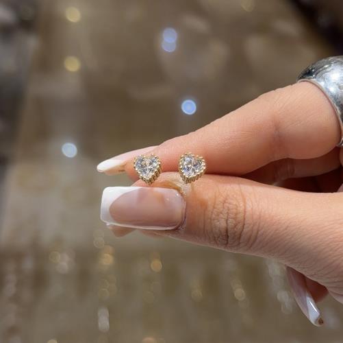 Single-Gemstone-Earrings