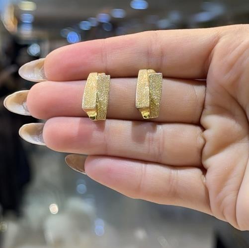 Stud-earrings