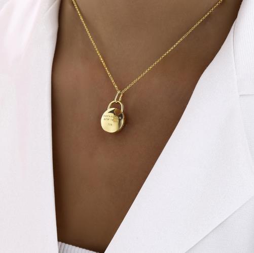 Tiffany-embossed-locket-medallion