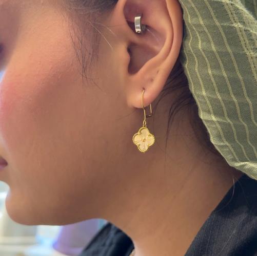 Van-Cleef-earrings