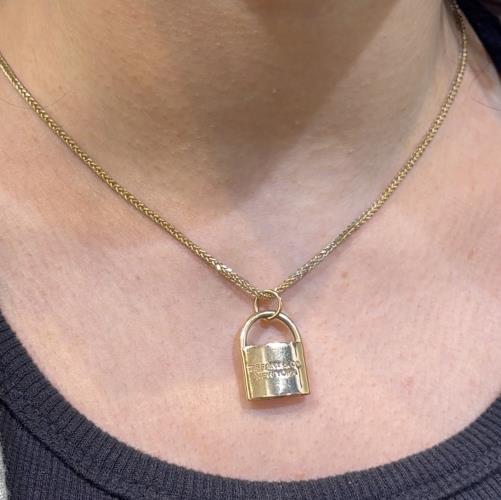 lock-medallion
