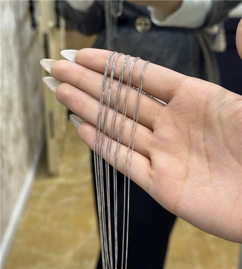 زنجیر ونیزی سفید